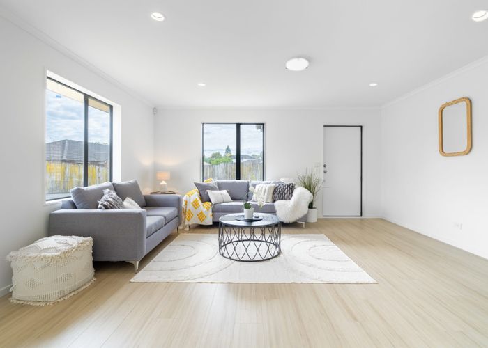  at 14 Cade Place, Weymouth, Auckland