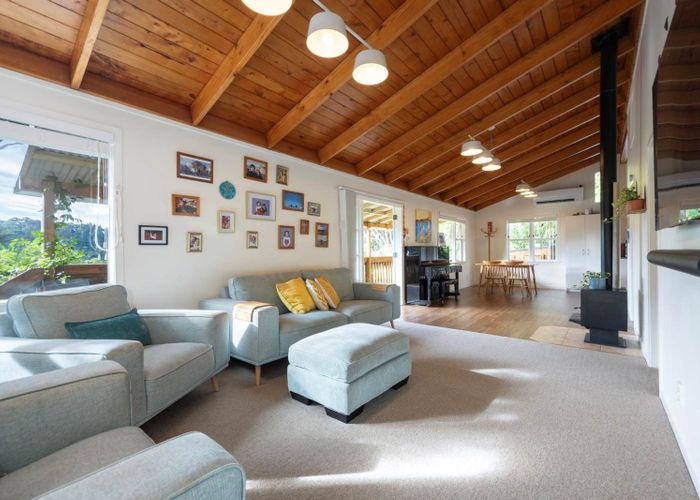  at 198 Scenic Drive, Titirangi, Waitakere City, Auckland