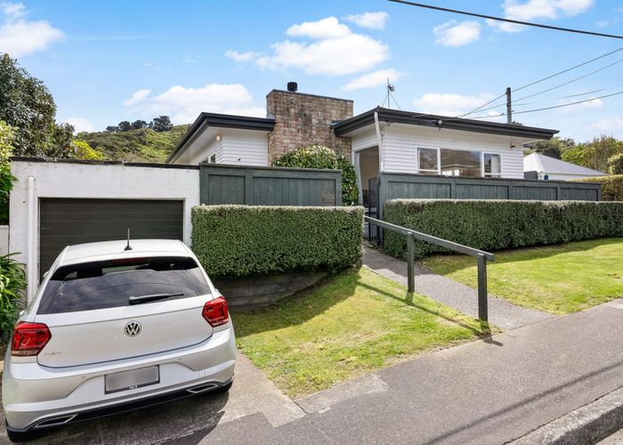  at 42A Friend Street, Karori, Wellington, Wellington