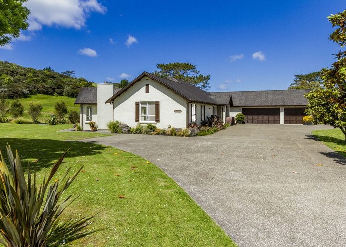  at 52 Rautahi Terrace, Albany