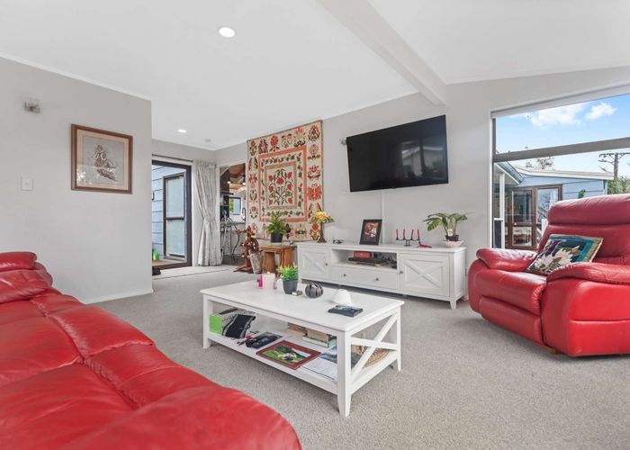  at 21 Albert Street, Paeroa