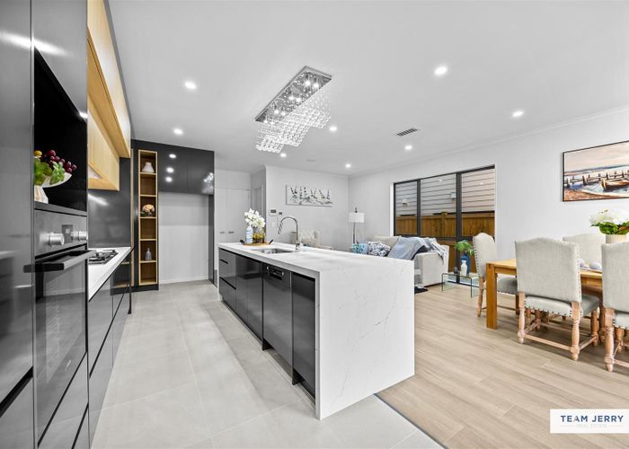 at 3 Knockanara Drive, Flat Bush, Manukau City, Auckland