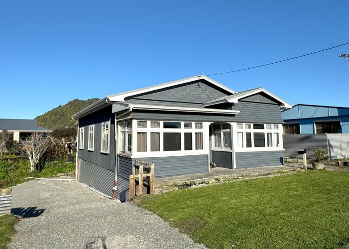  at 9 Newcastle Street, Cobden, Greymouth