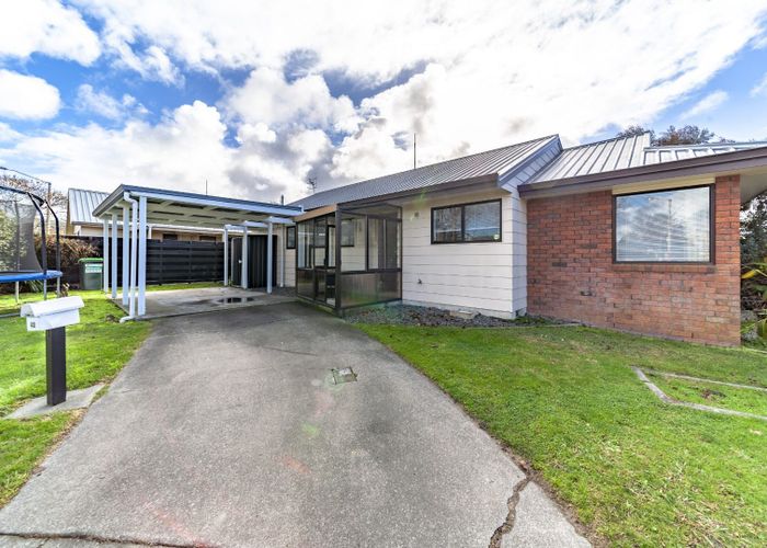  at 42 Whiting Crescent, Greenmeadows, Napier