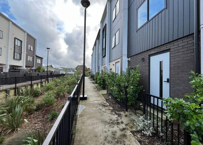  at 6/25 Jabuka Street, Glen Eden, Waitakere City, Auckland