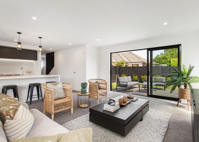  at 92 Memorial Avenue, Ilam, Christchurch