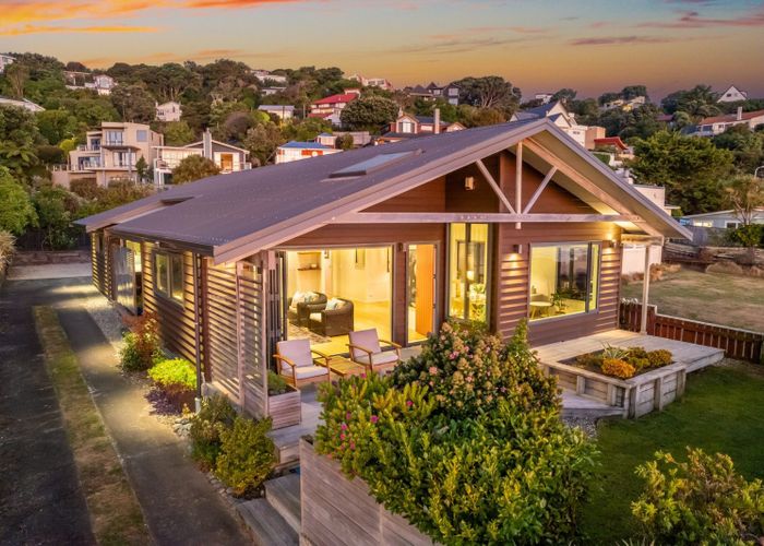  at 43 Moana Road, Plimmerton, Porirua