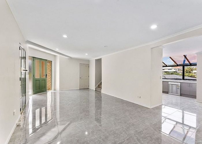  at 18 Pistachio Place, Goodwood Heights, Manukau City, Auckland