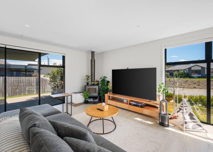  at 2 The Heights Avenue, Wanaka