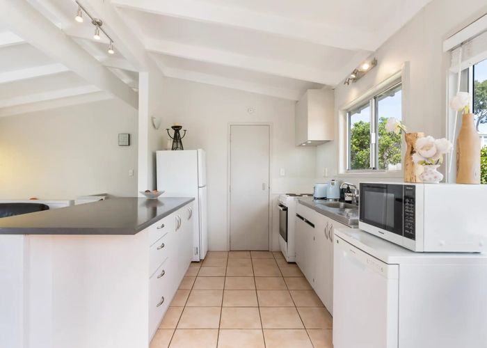  at 2/29 Sealy Road, Torbay, North Shore City, Auckland