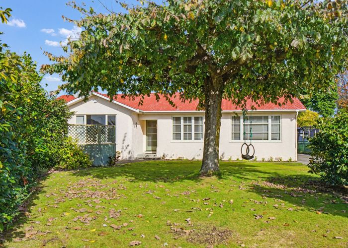 at 36 Gloucester Street, Takaro, Palmerston North, Manawatu / Whanganui