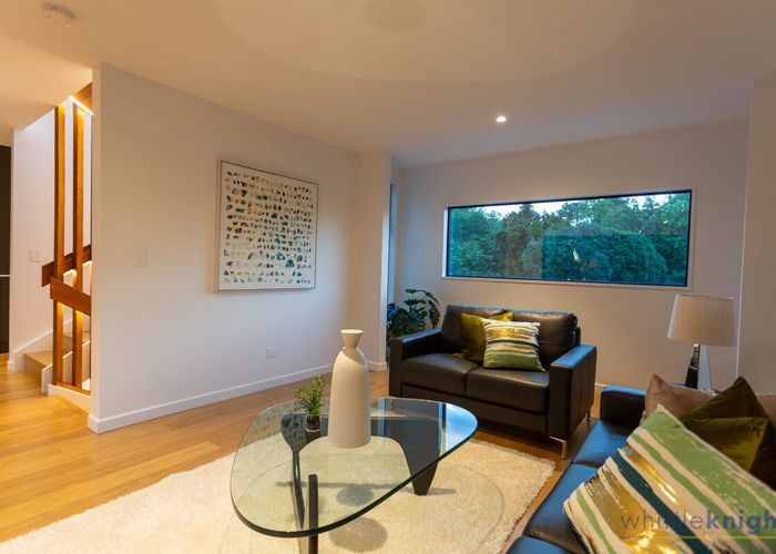  at 2/11 Carlton Mill Road, Merivale, Christchurch City, Canterbury