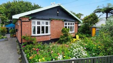  at 383 Karori Road, Karori, Wellington