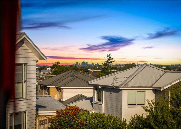  at 22 William Wallbank Crescent, Swanson, Waitakere City, Auckland