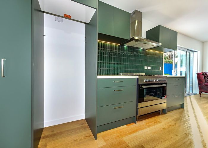  at 53 Port Hills Road, Heathcote, Christchurch City, Canterbury