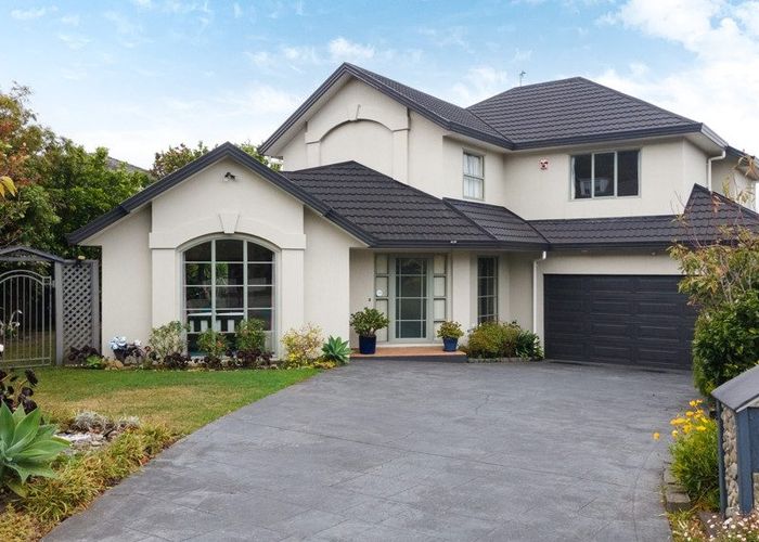  at 6 Gresford Place, Churton Park, Wellington