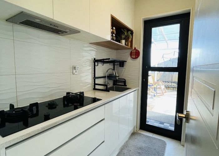  at 3 Black Shed Road, Flat Bush, Auckland