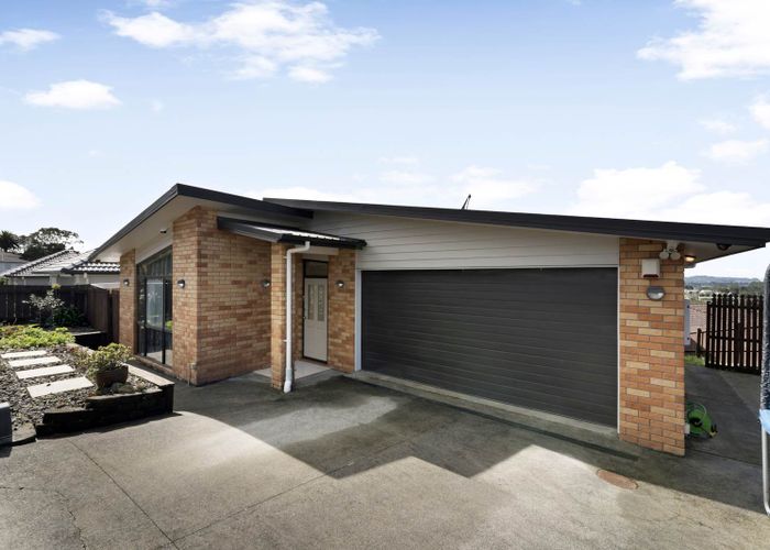  at 12 Cityview Place, Massey, Auckland