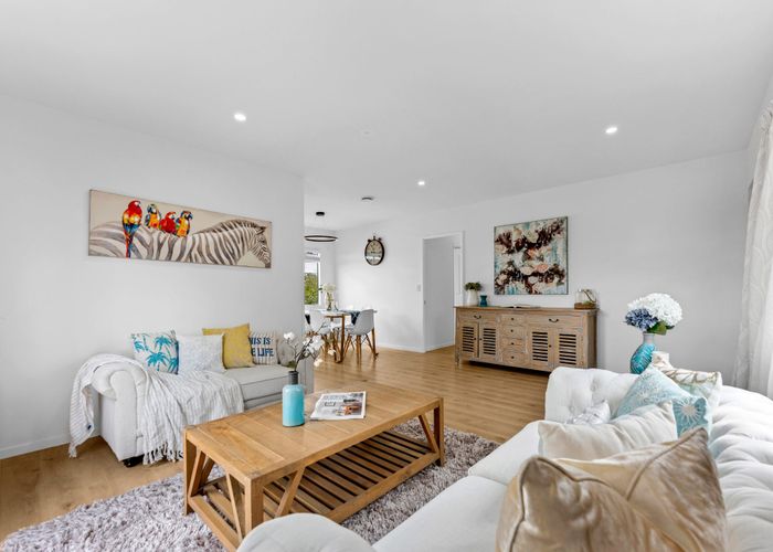  at 2/29 Bruce Road, Glenfield, North Shore City, Auckland