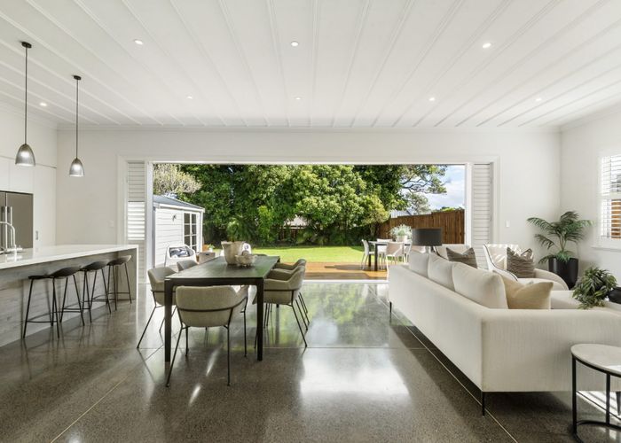  at 154 Hinemoa Street, Birkenhead, North Shore City, Auckland