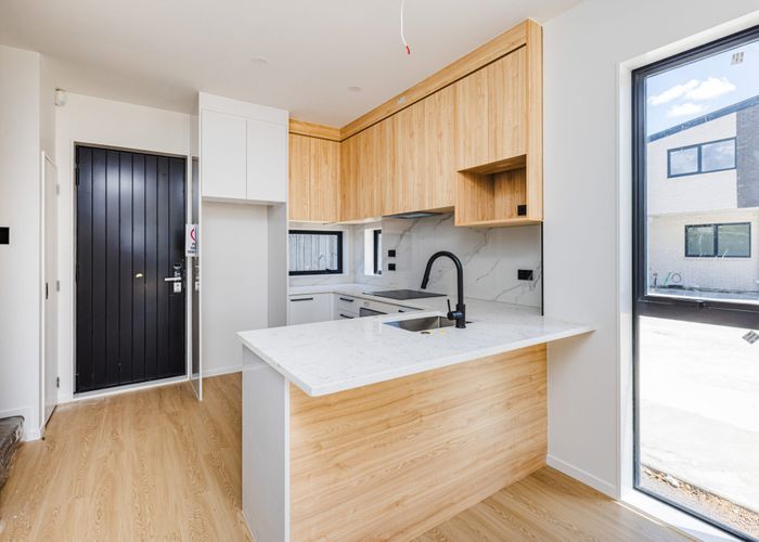  at 4/19 Drake Street, Howick, Manukau City, Auckland