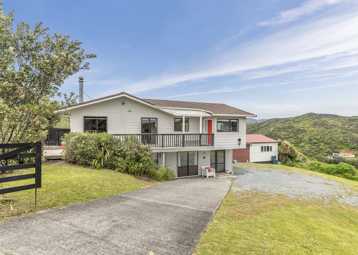  at 54 Woodhouse Avenue, Karori, Wellington