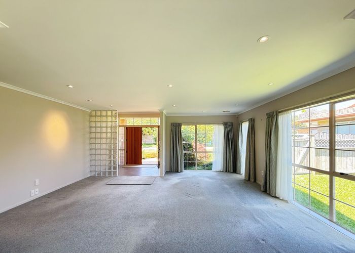  at 10 Amherst Place, Albany, North Shore City, Auckland