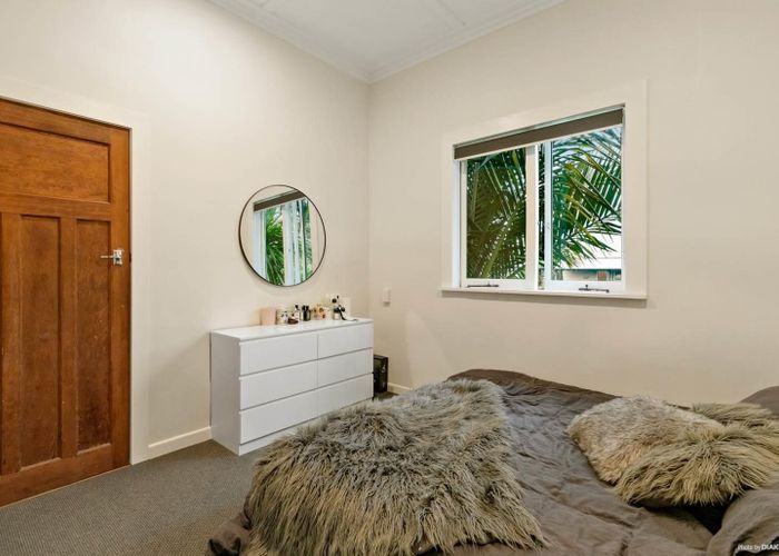  at 92 Beach Road, Pahurehure, Papakura