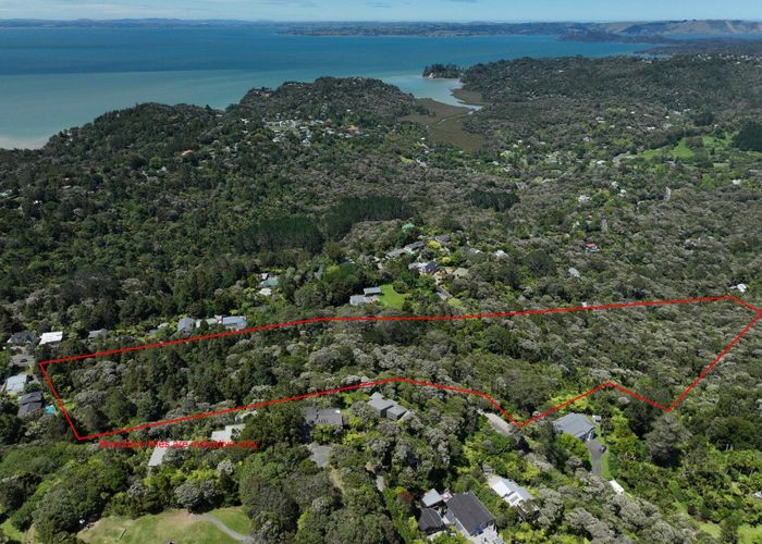  at 14 Scenic Drive, Titirangi, Waitakere City, Auckland