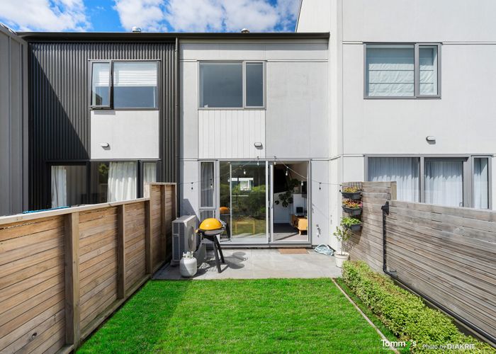  at 58 Ara Paiwhenua, Tawa, Wellington, Wellington