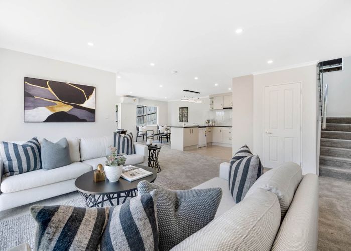  at 5 Pikareka Lane, Pakuranga, Manukau City, Auckland