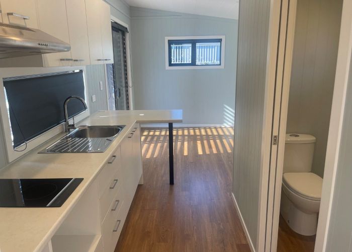  at 2/78a Lake Road, Devonport, North Shore City, Auckland