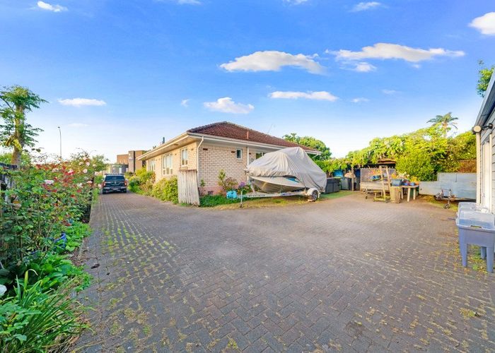  at 27 Walters Road, Takanini, Auckland