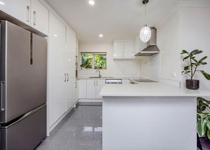  at 51 Senator Drive, Manurewa, Manukau City, Auckland