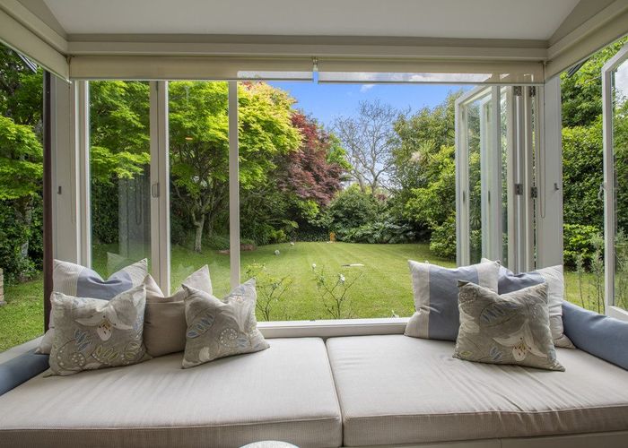  at 6 Eastbourne Road, Remuera, Auckland