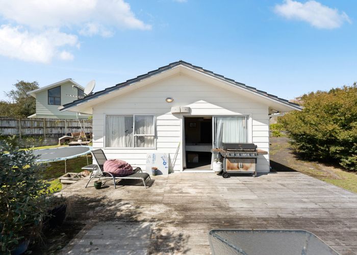  at 27 Tattersfield Place, Dinsdale, Hamilton