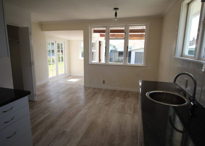  at 3 Bristol Crescent, Roslyn, Palmerston North, Manawatu / Whanganui