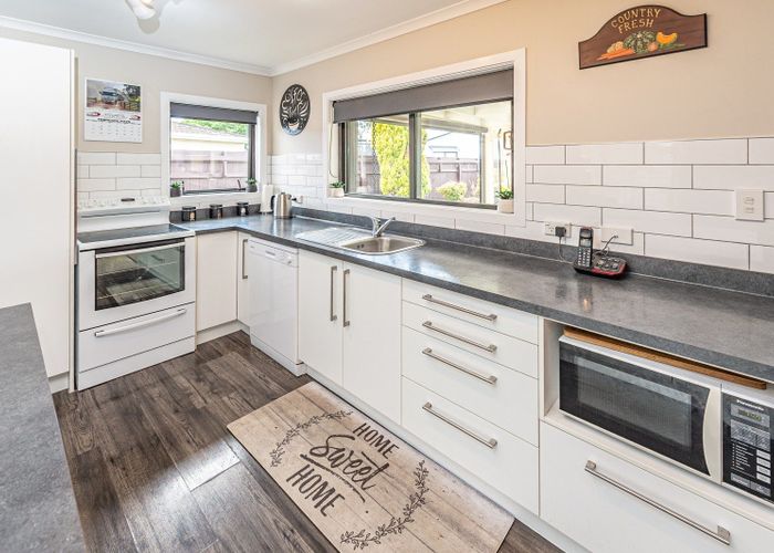  at 10 Kakaho Drive, Tawhero, Whanganui, Manawatu / Whanganui