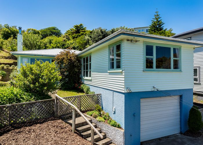  at 15 Mana View Road, Paremata, Porirua