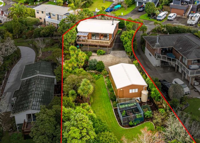  at 50 John Dee Crescent, Red Beach, Red Beach