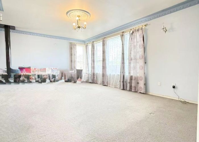  at 18 Marvon Downs Avenue, Pakuranga Heights, Auckland