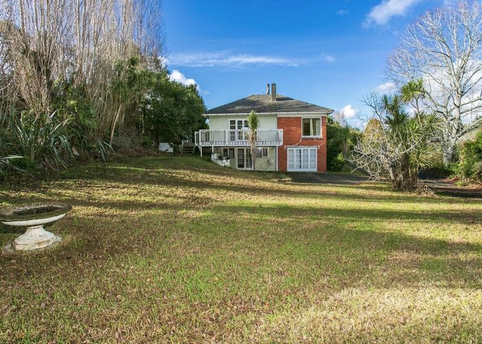  at 211 Lake Road, Belmont, North Shore City, Auckland