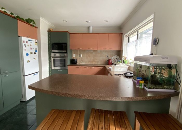  at 84 Burswood Drive, Burswood, Auckland