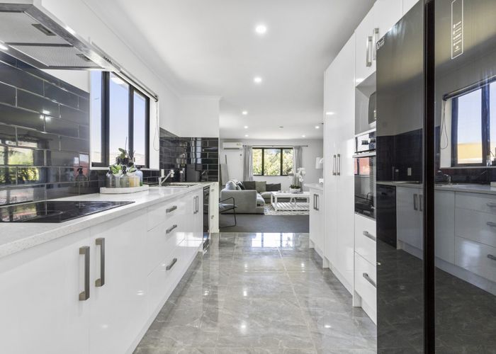  at 35C Cornwall Road, Papatoetoe, Auckland