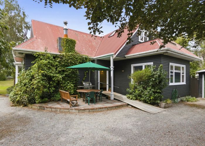  at 3-5 Rewa Road, Raumati Beach, Kapiti Coast, Wellington