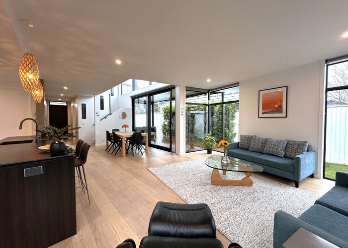  at 11 Walford, Point Chevalier, Auckland City, Auckland