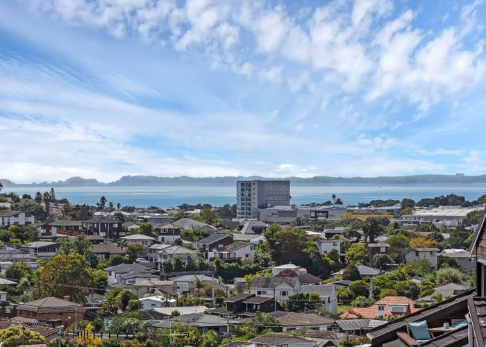  at 31 Belmont Terrace, Milford, North Shore City, Auckland