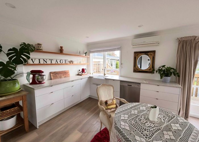  at 78 Grays Road, Camborne, Porirua, Wellington