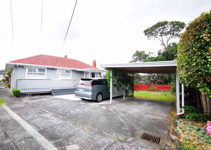  at 1/88 Tirimoana Road, Te Atatu South, Waitakere City, Auckland