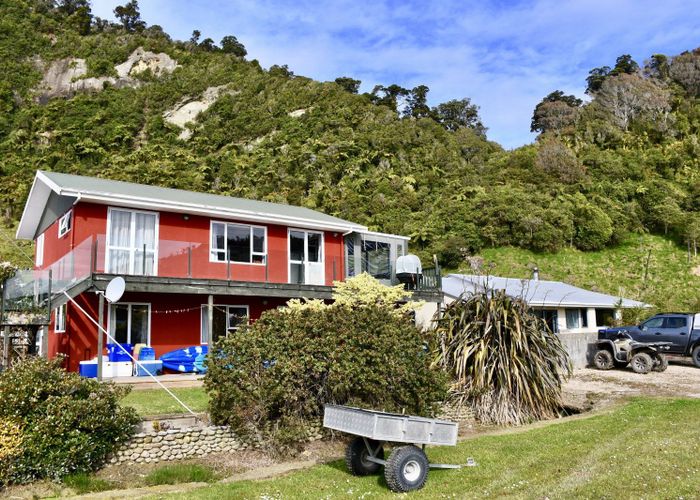  at 2 Horncastle Crescent, Karamea, Buller, West Coast